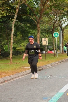 Runner Photo 5676039