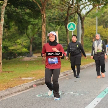Runner Photo 5676055