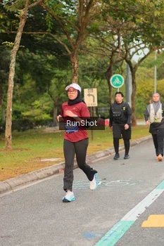 Runner Photo 5676058