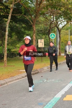 Runner Photo 5676062