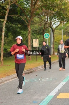 Runner Photo 5676064