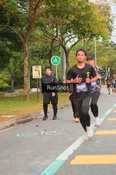 Runner Photo 5676072