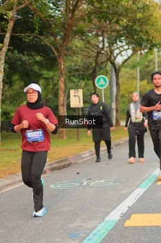 Runner Photo 5676075