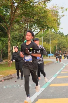 Runner Photo 5676079
