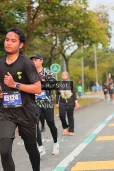 Runner Photo 5676082