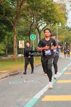 Runner Photo 5676084