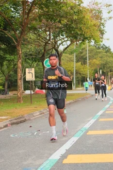 Runner Photo 5676112