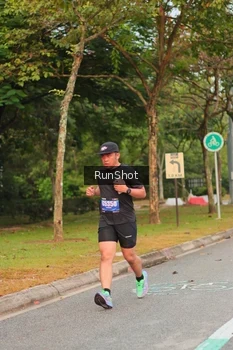 Runner Photo 5676119