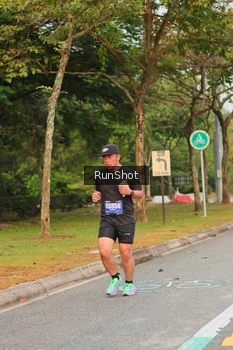Runner Photo 5676121