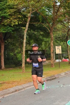 Runner Photo 5676122