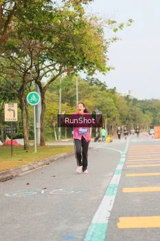 Runner Photo 5676139