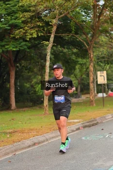 Runner Photo 5676140