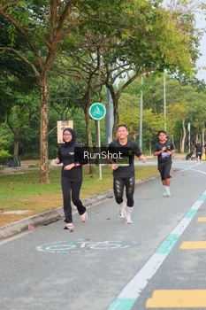 Runner Photo 5676145