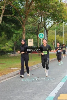 Runner Photo 5676152
