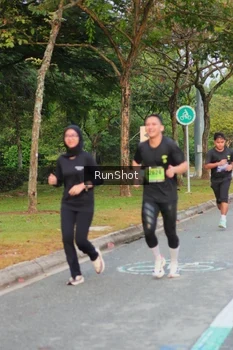 Runner Photo 5676158
