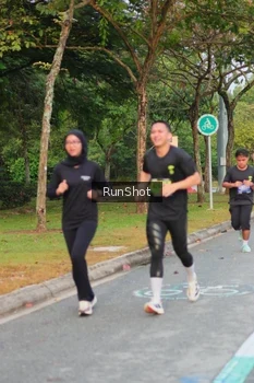 Runner Photo 5676161