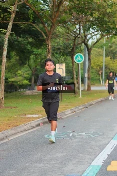 Runner Photo 5676174