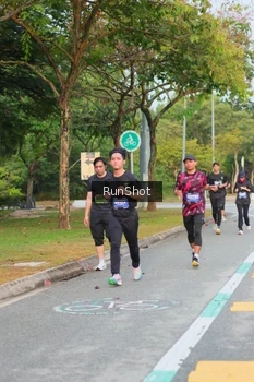 Runner Photo 5676180