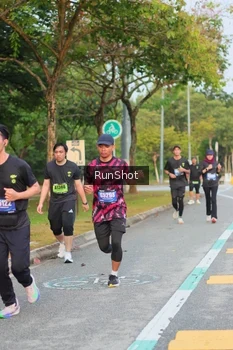 Runner Photo 5676187