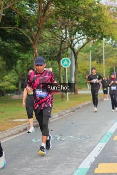 Runner Photo 5676197