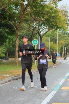 Runner Photo 5676200