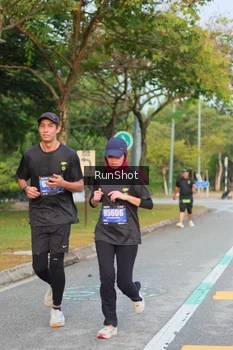 Runner Photo 5676204