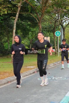 Runner Photo 5676209