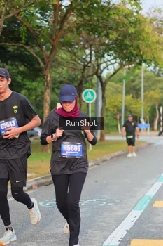 Runner Photo 5676210