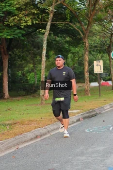 Runner Photo 5676216