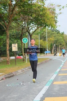 Runner Photo 5676224