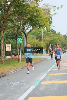 Runner Photo 5676241