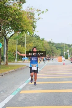 Runner Photo 5676247