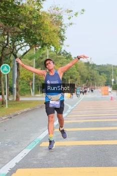 Runner Photo 5676260