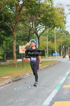 Runner Photo 5676276