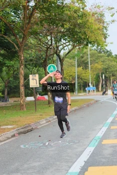 Runner Photo 5676278