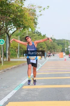 Runner Photo 5676281