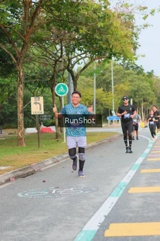 Runner Photo 5676295