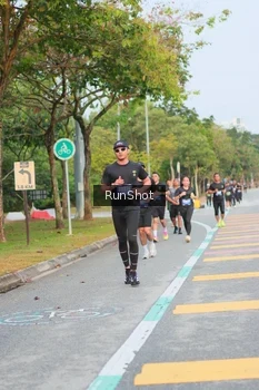 Runner Photo 5676306