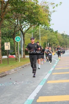 Runner Photo 5676308