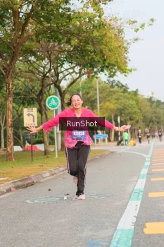 Runner Photo 5676309