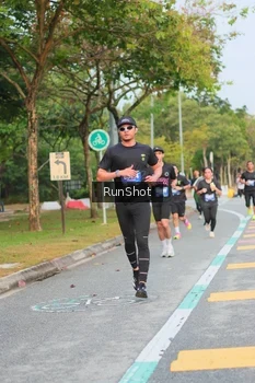 Runner Photo 5676312