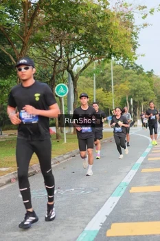 Runner Photo 5676319