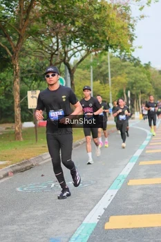 Runner Photo 5676322