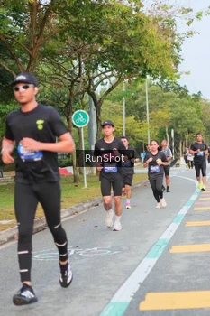 Runner Photo 5676324