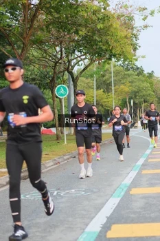 Runner Photo 5676325
