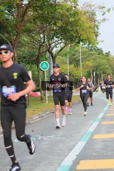 Runner Photo 5676328