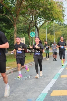 Runner Photo 5676341