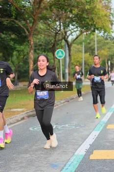 Runner Photo 5676348