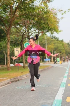 Runner Photo 5676352