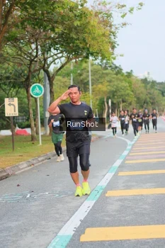 Runner Photo 5676353